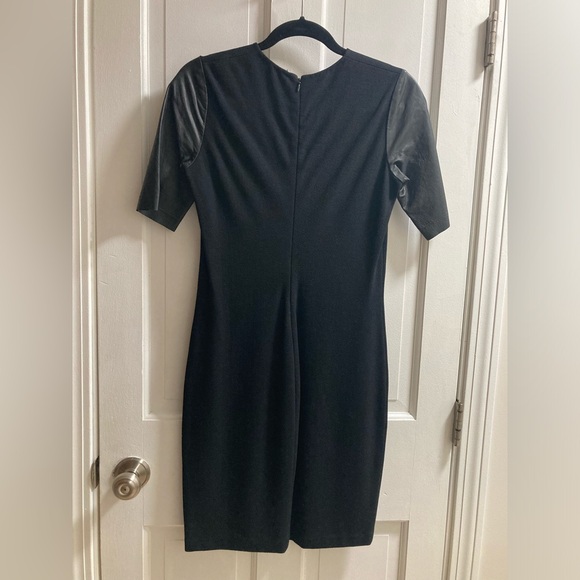 Last chance: VINCE black dress with leather sleeves - Picture 2 of 6